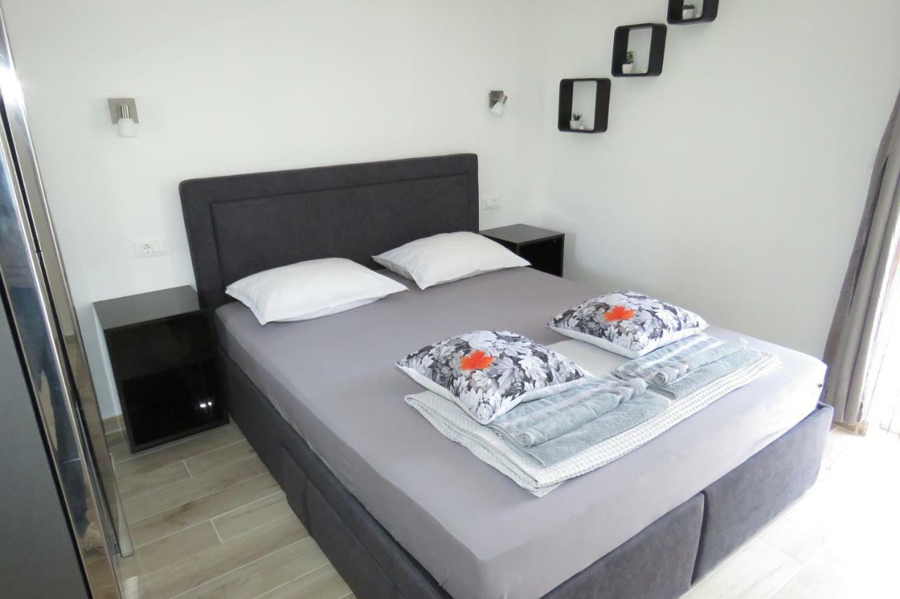 Hotel Lux Dalmatia I & R Makarska Exterior foto